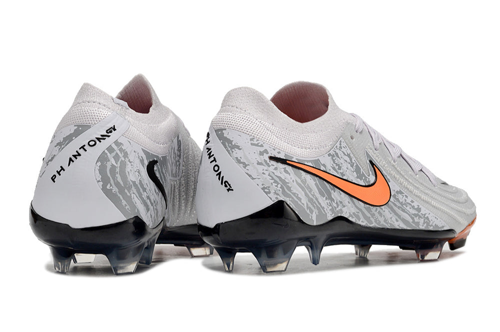 Nike Phantom Luna 2 Elite Turf Football Boots + Exclusive Gifts