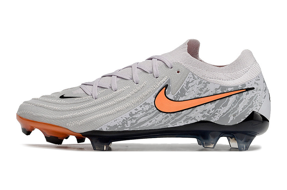 Nike Phantom Luna 2 Elite Turf Football Boots + Exclusive Gifts