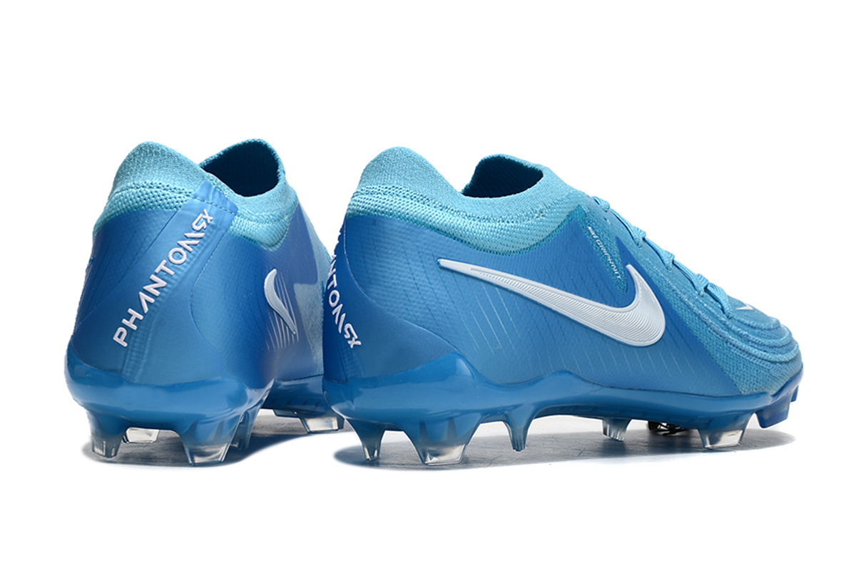 Nike Phantom Luna 2 Elite Turf Football Boots + Exclusive Gifts