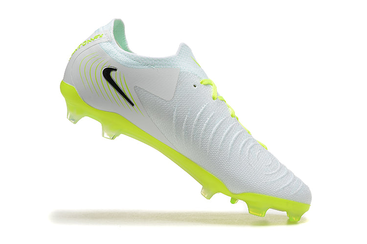 Nike Phantom Luna 2 Elite Turf Football Boots + Exclusive Gifts