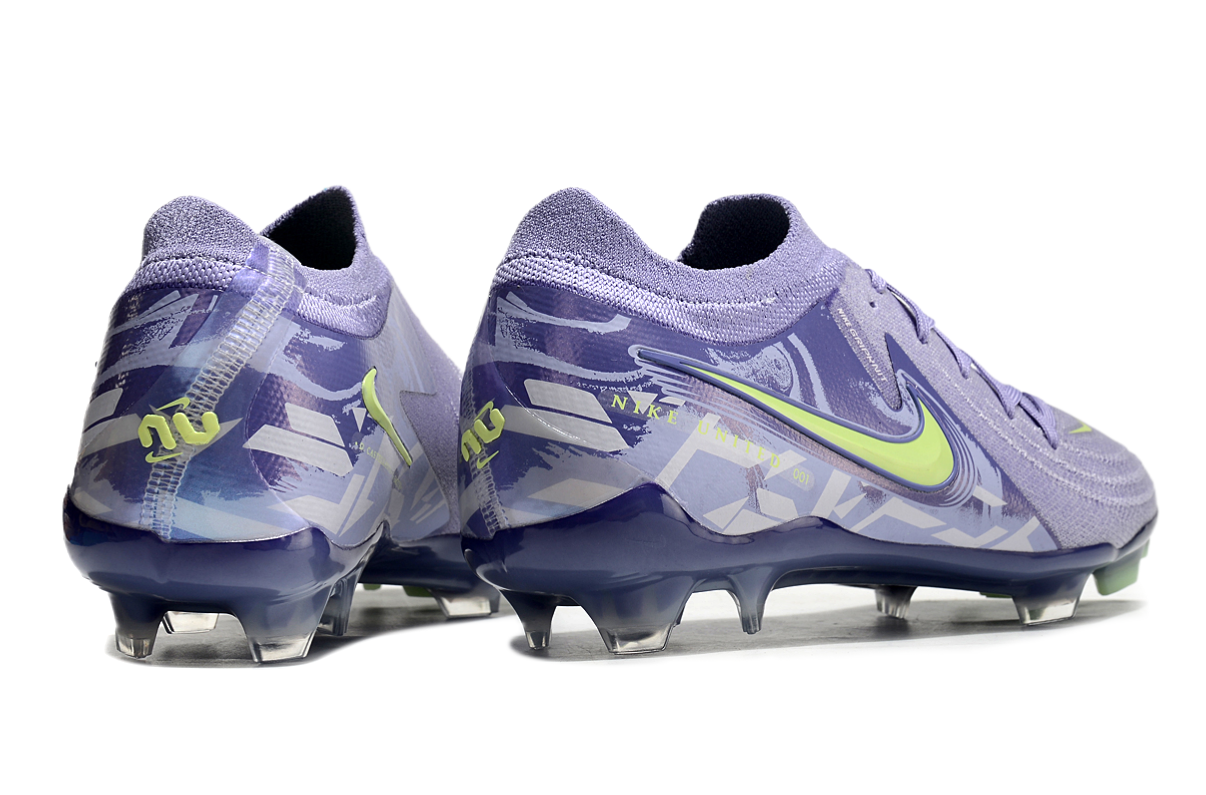 Nike Phantom Luna 2 Elite Football Boots + Exclusive Gifts