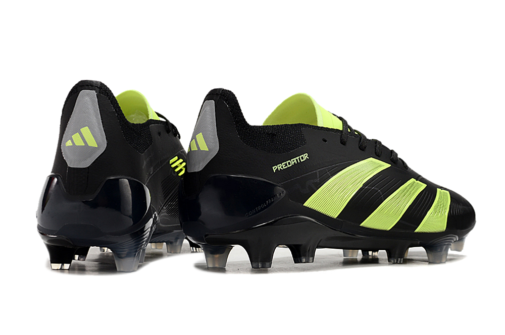 Adidas Predator + 24 Elite Field Boots + Exclusive Gifts