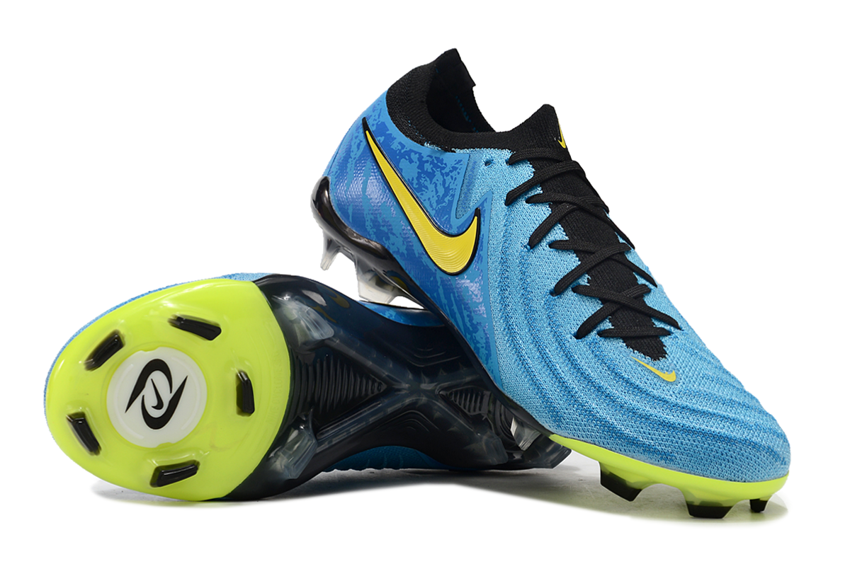 Nike Phantom Luna 2 Elite Turf Football Boots + Exclusive Gifts