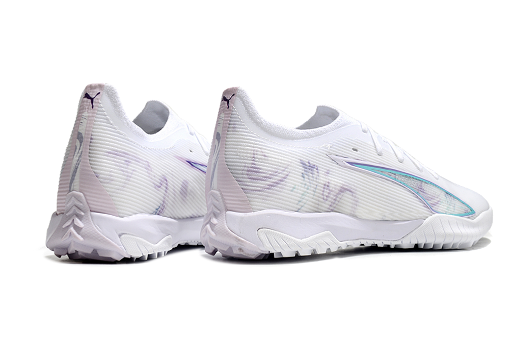 Puma Ultra 5 TF Elite Turf Soccer Cleats + Exclusive Gifts