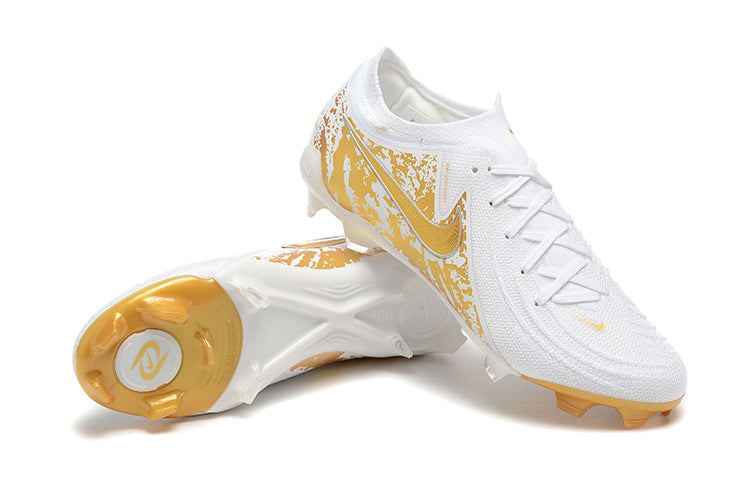 Nike Phantom Luna 2 Elite Turf Football Boots + Exclusive Gifts