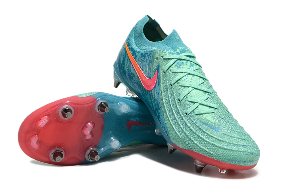 Nike Phantom Luna 2 SG Elite Football Boots + Exclusive Gifts