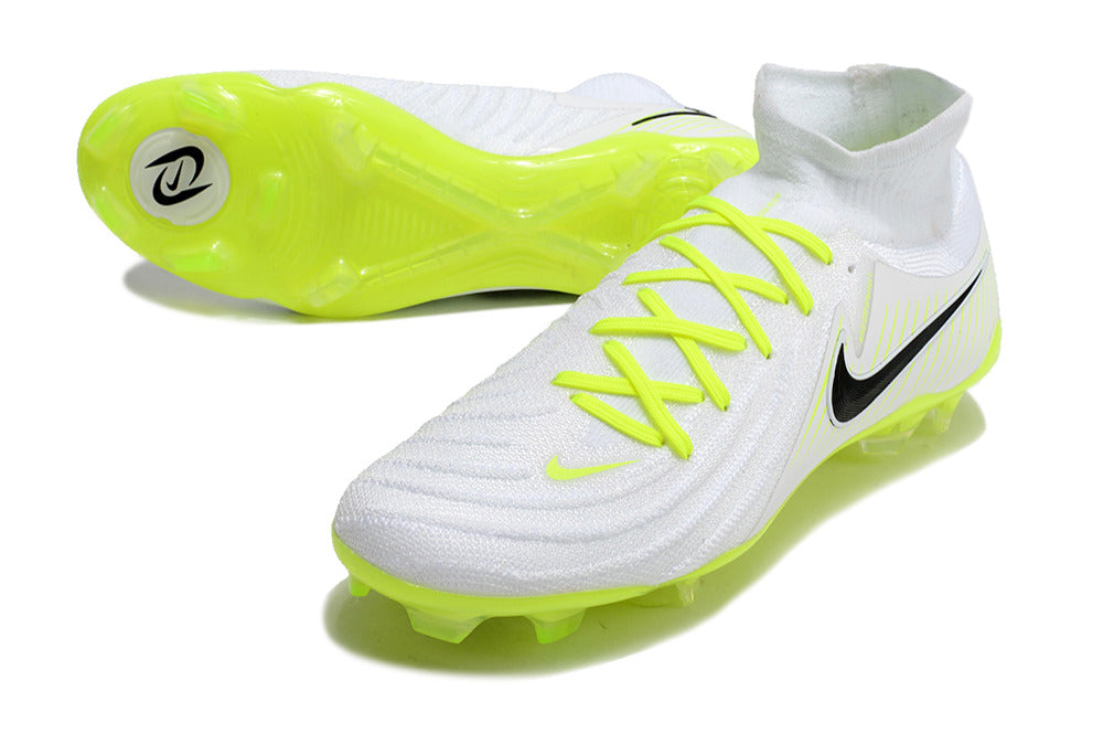 Nike Phantom Luna 2 Elite Turf Football Boots + Exclusive Gifts