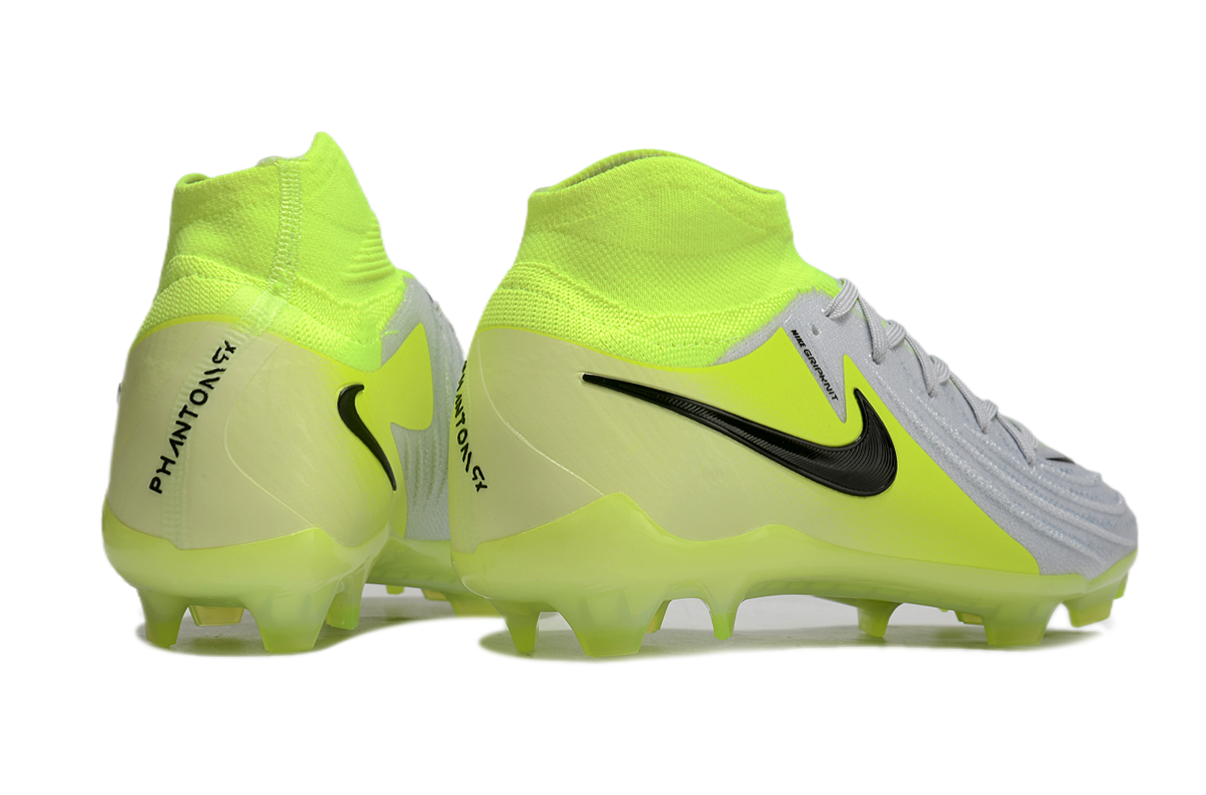 Nike Phantom Luna 2 Elite Turf Football Boots + Exclusive Gifts