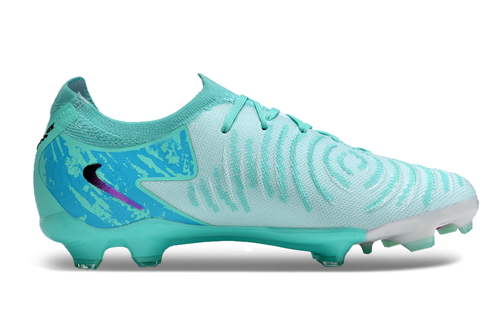 Nike Phantom Luna 2 Elite Football Boots + Exclusive Gifts