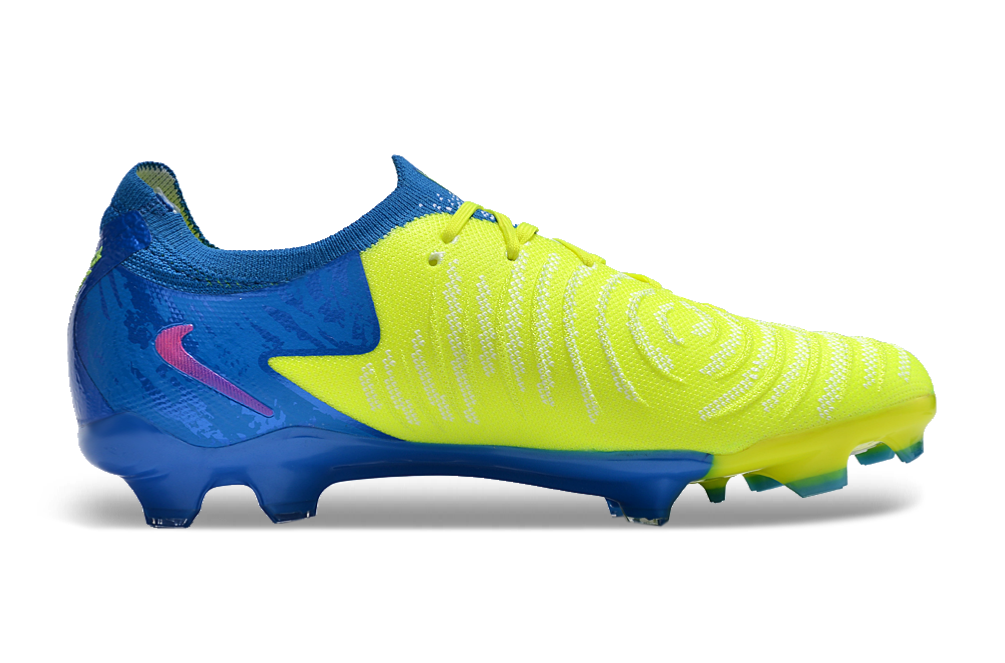 Nike Phantom Luna 2 Elite Football Boots + Exclusive Gifts