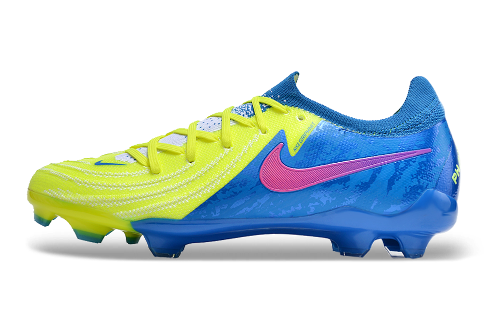 Nike Phantom Luna 2 Elite Football Boots + Exclusive Gifts