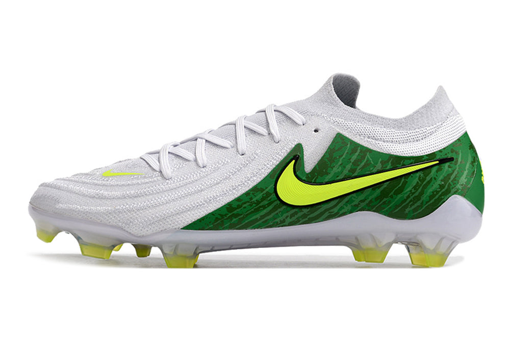 Nike Phantom Luna 2 Elite Turf Football Boots + Exclusive Gifts