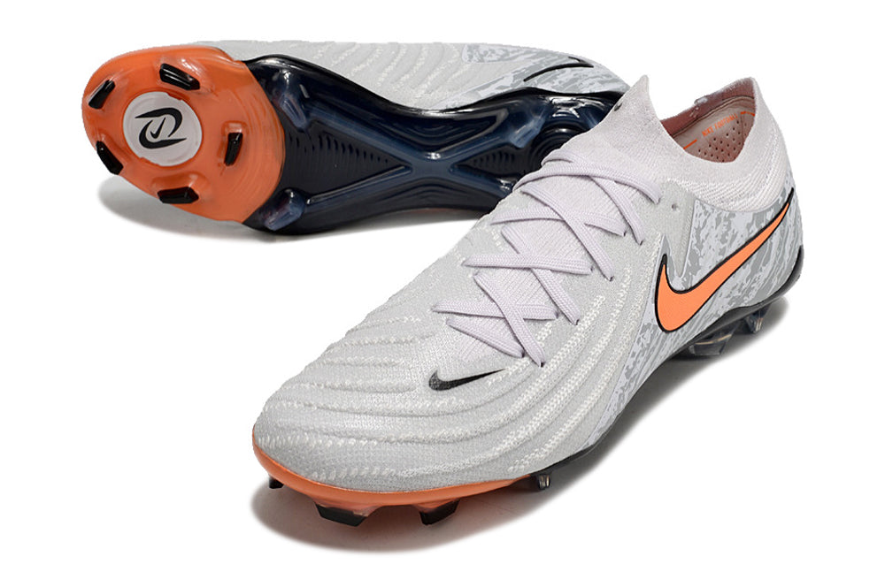 Nike Phantom Luna 2 Elite Turf Football Boots + Exclusive Gifts