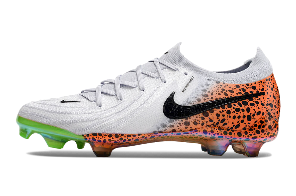 Nike Phantom Luna 2 Elite Turf Football Boots + Exclusive Gifts