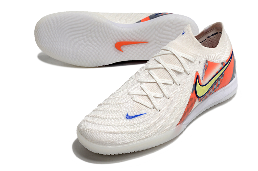 Nike Phantom Luna 2 IC Elite Futsal Shoes + Exclusive Gifts