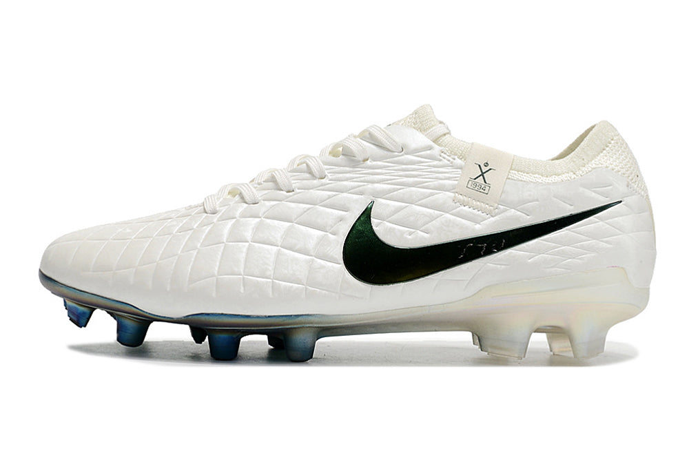 Nike Tiempo Legend 10 Elite Field Soccer Cleats + Exclusive Gifts